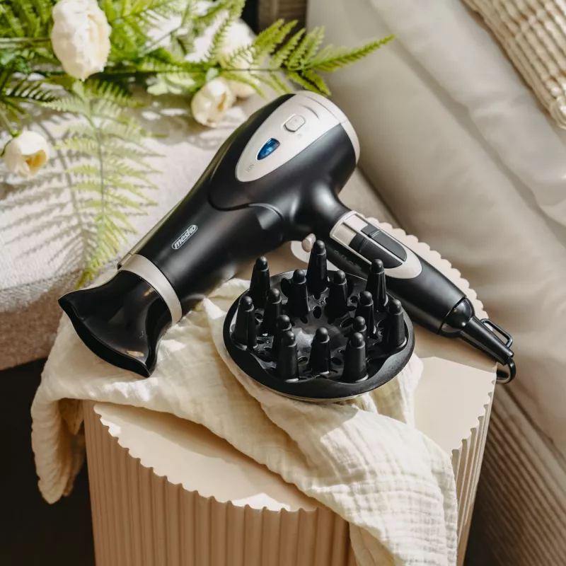 Adler Mesko MS 2287 hair dryer 2400 W Black, Champagne