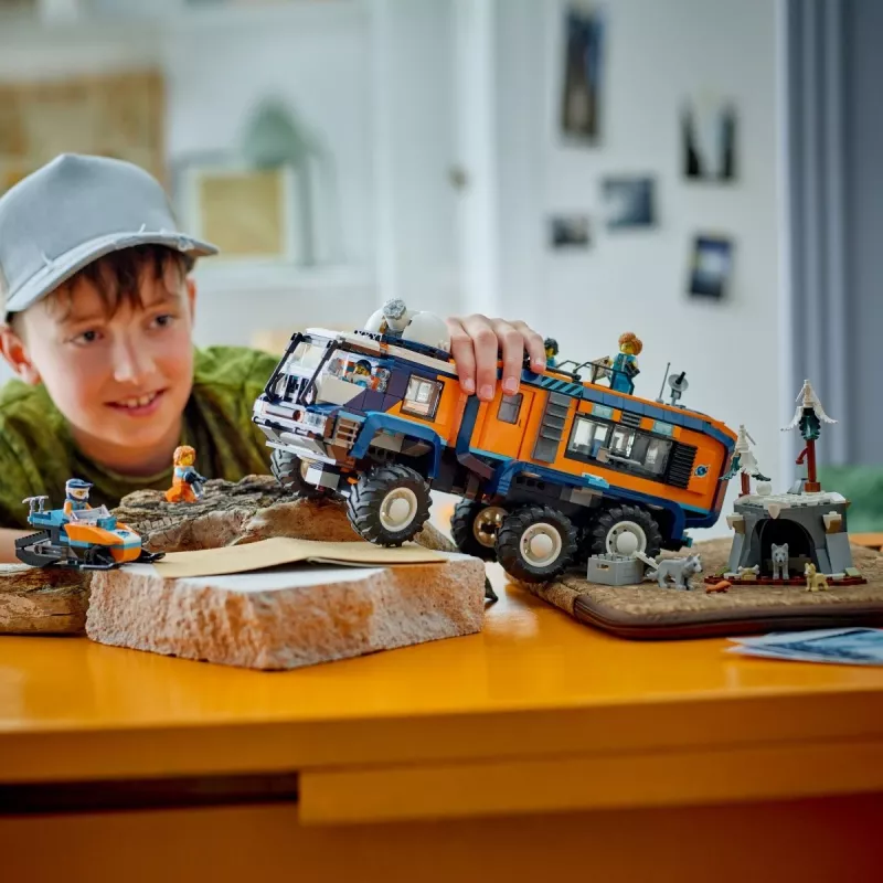 LEGO City Arctic Explorer Truck 60471 — 1064-piece playset with 4 minifigures, mobile laboratory, for ages 8+