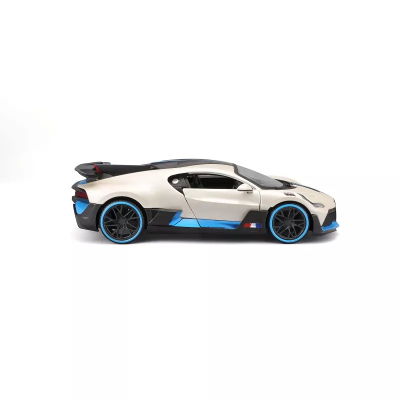 Composite model Bugatti Divo 1/24 white