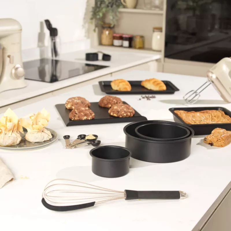 Cake Tin Set Salter BW125511EU7 3-piece non-stick bakeware, round and square pans