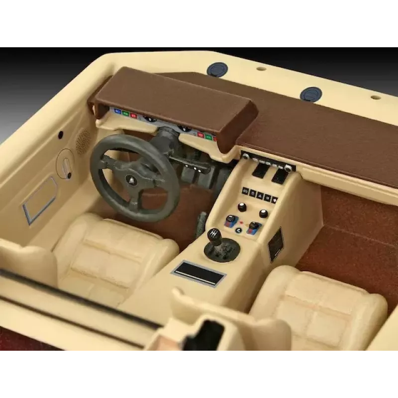 Plastic model Lamborghini Countach LP500 1/24