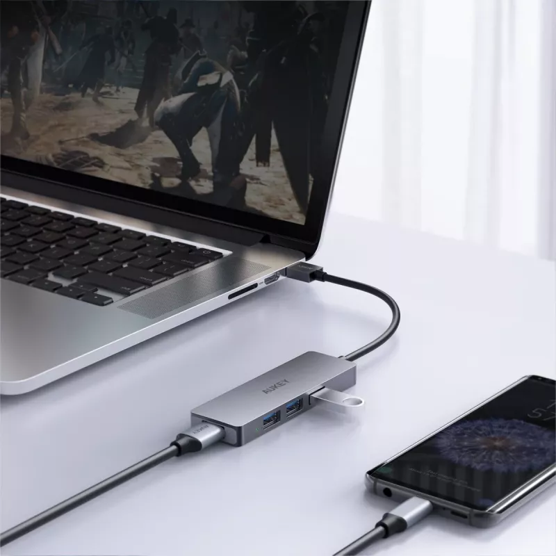 USB hub Aukey CB-H36 — 4-port USB 3.2 Gen 1 Type-A, host USB 2.0, 5000 Mbit/s, aluminium silver