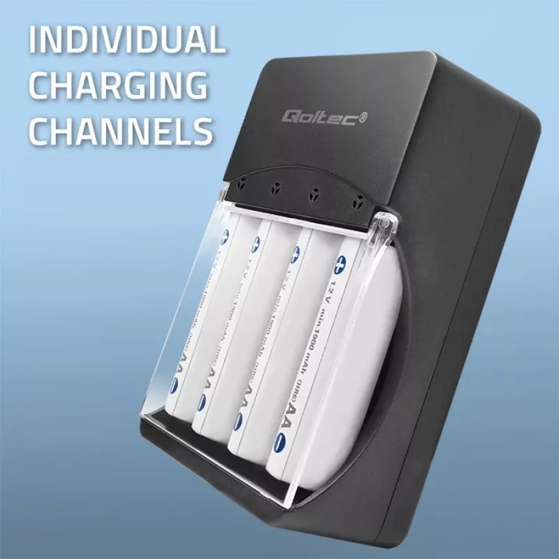 Battery charger QOLTEC 50653 for Ni‑MH AAA (R03) and AA (R6) rechargeable batteries, 220–240V input, 1.2V output