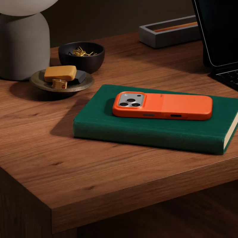 Cover Apple Beats iPhone 17 Pro Rugged Case MagSafe Camera Control Orange
