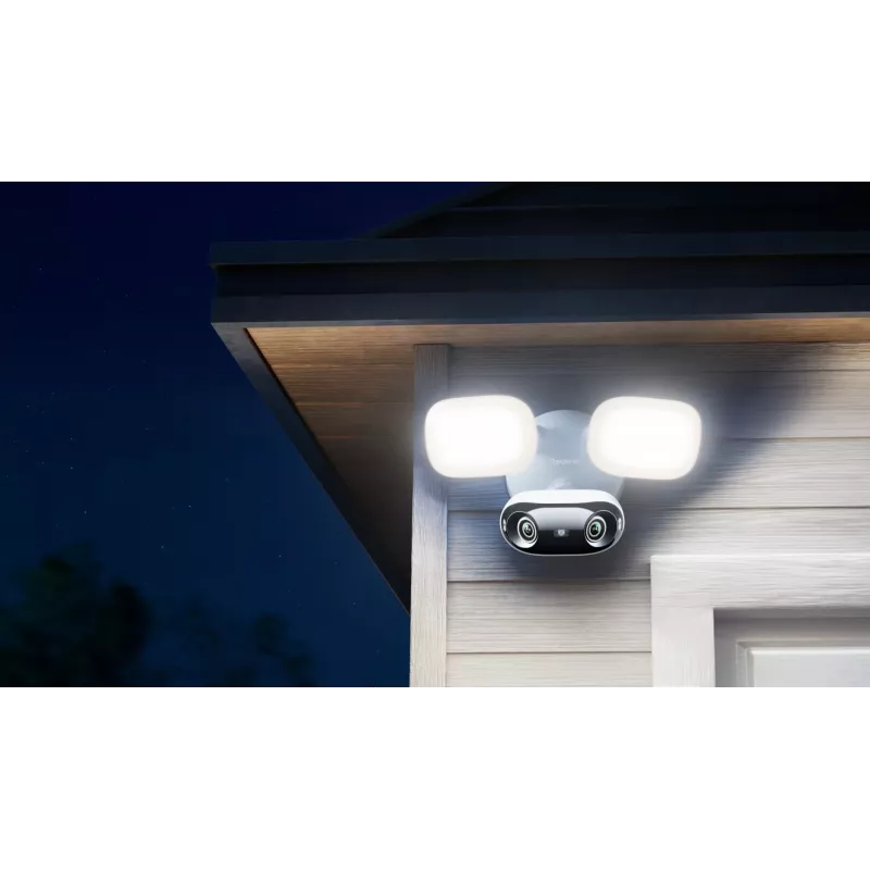 Outdoor Floodlight Camera Reolink Floodlight Series F751W — 8 MP, F2.8mm/F1.6 lens, IP66, Micro SD up to 512GB