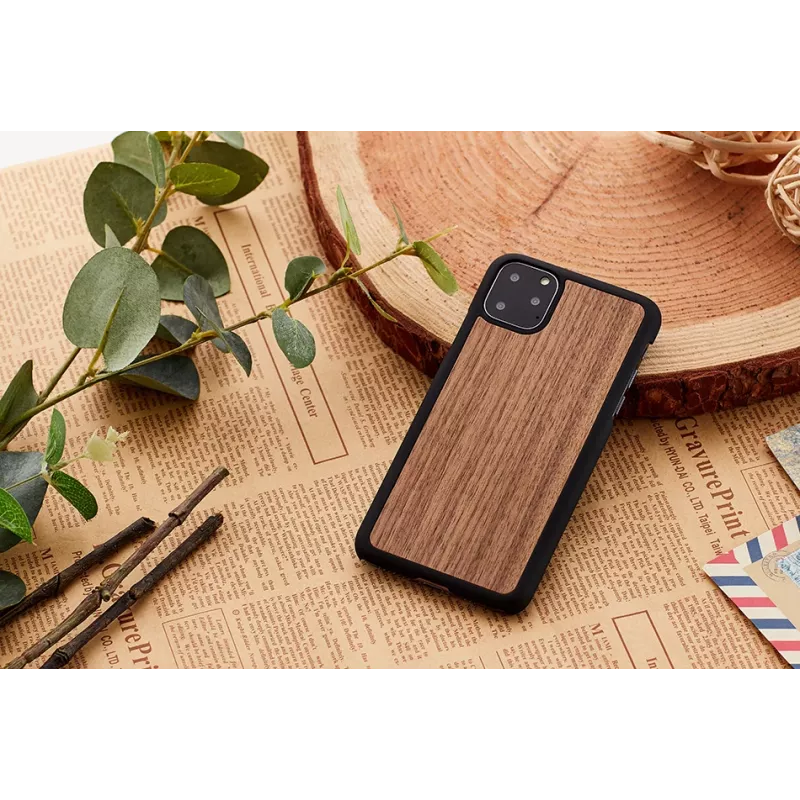 Smartphone case man and wood for iPhone 11 Pro — black walnut