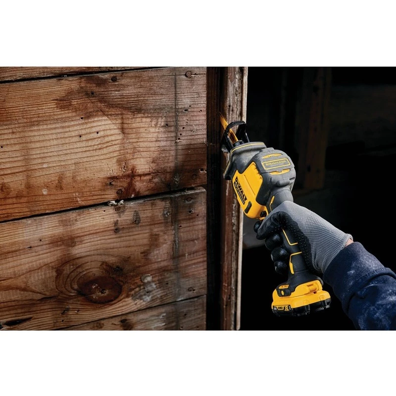 DeWALT DCS312D2-QW reciprocating saw 2800 spm Black, Yellow