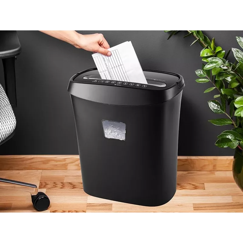 Powerful Document, Paper and Card Shredder