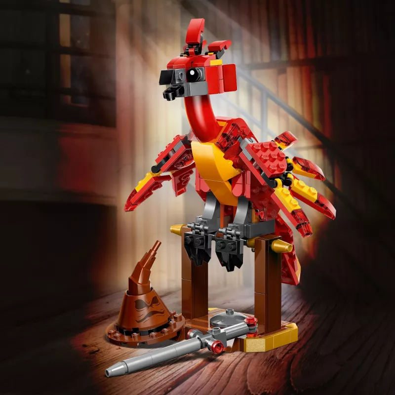 LEGO buildable Fawkes — Dumbledore's Phoenix model 76448, 299 pieces, 160 mm height, age 8+