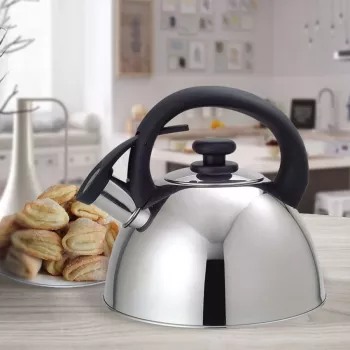 Kettle Maestro MR1302 stainless steel 2.5 L, induction-ready, hinged whistle, black handle