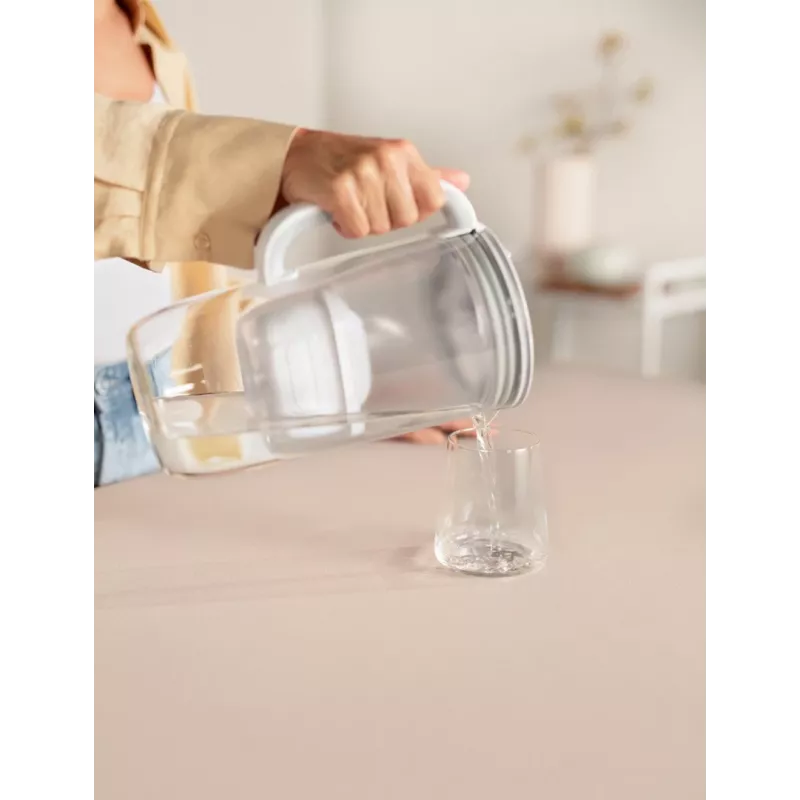 Water filter jug BRITA Glass+1 Maxtra Pro grey, 2.4 L total / 1.5 L filtered, Maxtra Pro PP filter