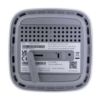 Huawei 5G CPE 5 Indoor Router - Router - 3 Gbps