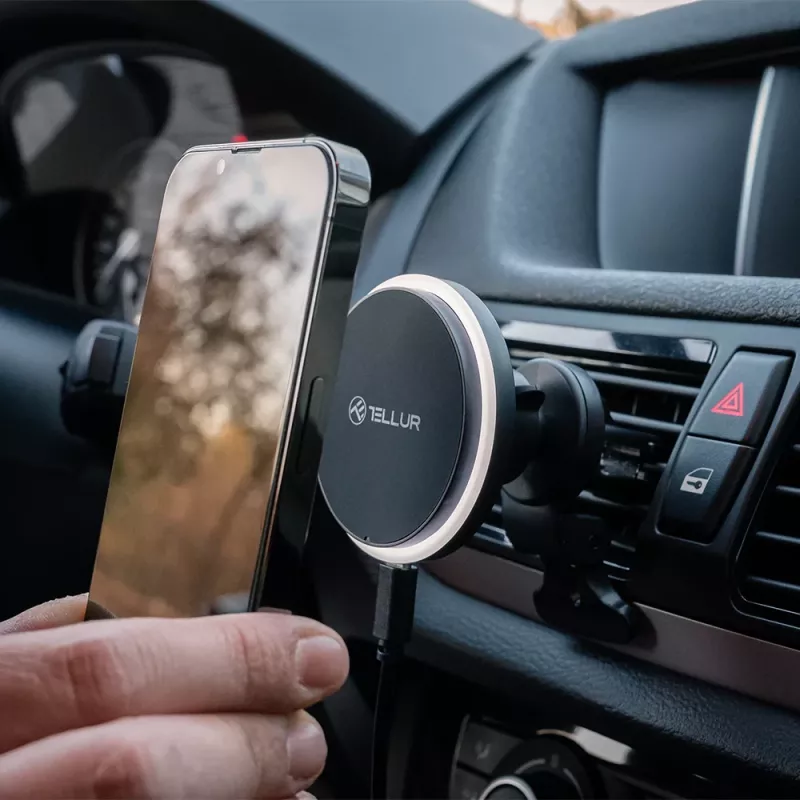 Wireless car charger Tellur TLL151431 MagSafe compatible 15W black for smartphones
