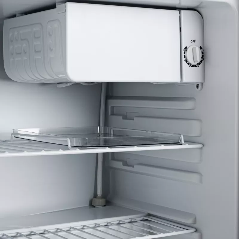 Adler AD 8097 Freestanding under-counter refrigerator Black