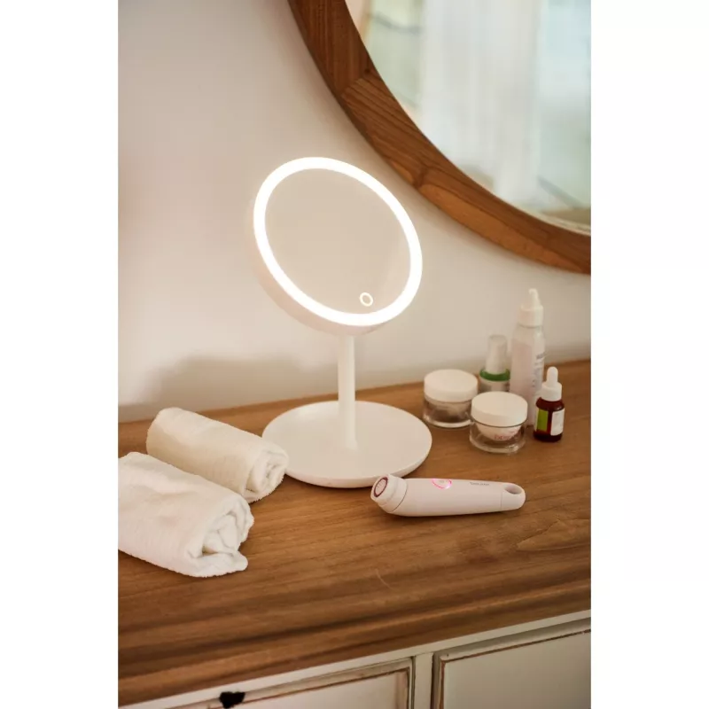 Facial cleansing device Beurer FC45 — compact design, gentle cleansing