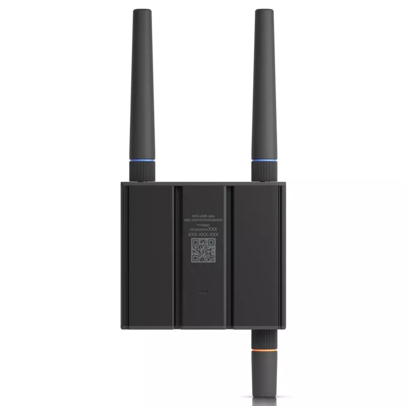 Cellular network router Ubiquiti UMR-Ultra — 4G LTE, NanoSIM, 2.4 GHz Wi‑Fi (802.11g), 2x RJ‑45, 3 external SMA antennas, 5–30 V DC