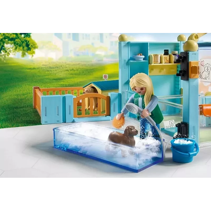 PLAYMOBIL Playset My Life 71742 Animal Hotel with Figures – Playset with hotel building and animal figures