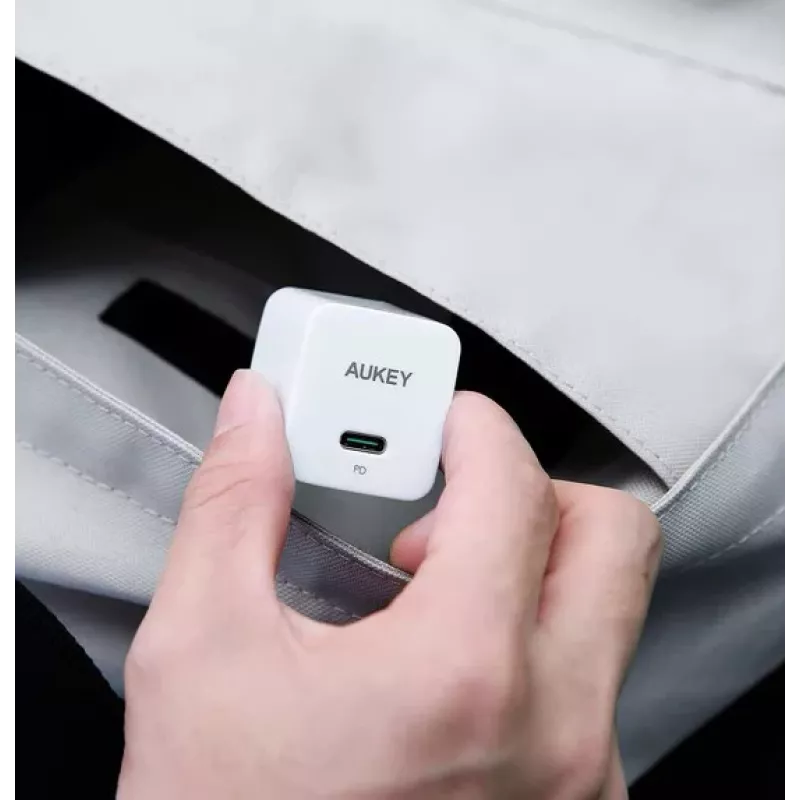 Mini mains charger PA-Y20S White 1xUSB-C 20W PD Power Delivery