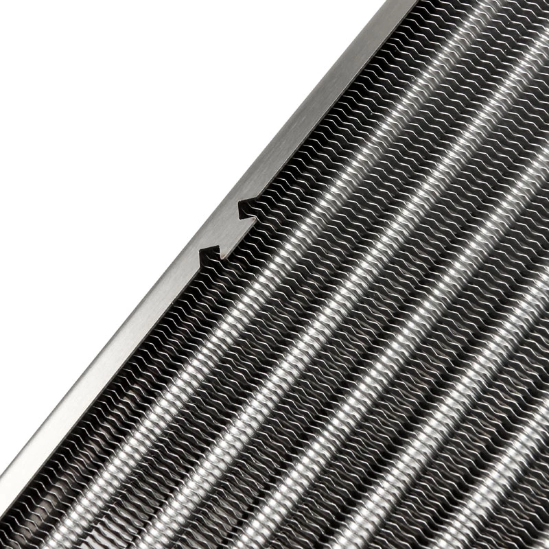 Radiator block Aqua-Computer 33706 — aluminium/copper/stainless steel, 320×140×73 mm, grey/silver