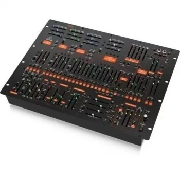 Analog Synthesizer Behringer 2600 37-key Semi-modular — monophonic, patchable voice