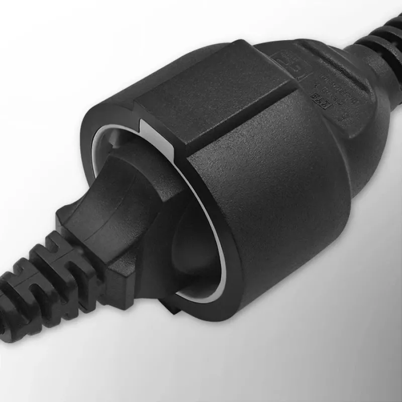 Power adapter QOLTEC 53906 IEC 320 C14 to SCHUKO 16A 250V