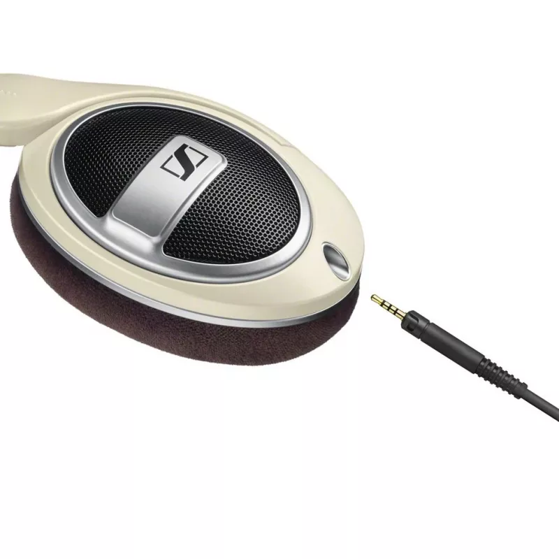 Headphones Sennheiser HD 599 — wired circumaural, 50 Ω, 12–38500 Hz, 1.2 m cable, ivory