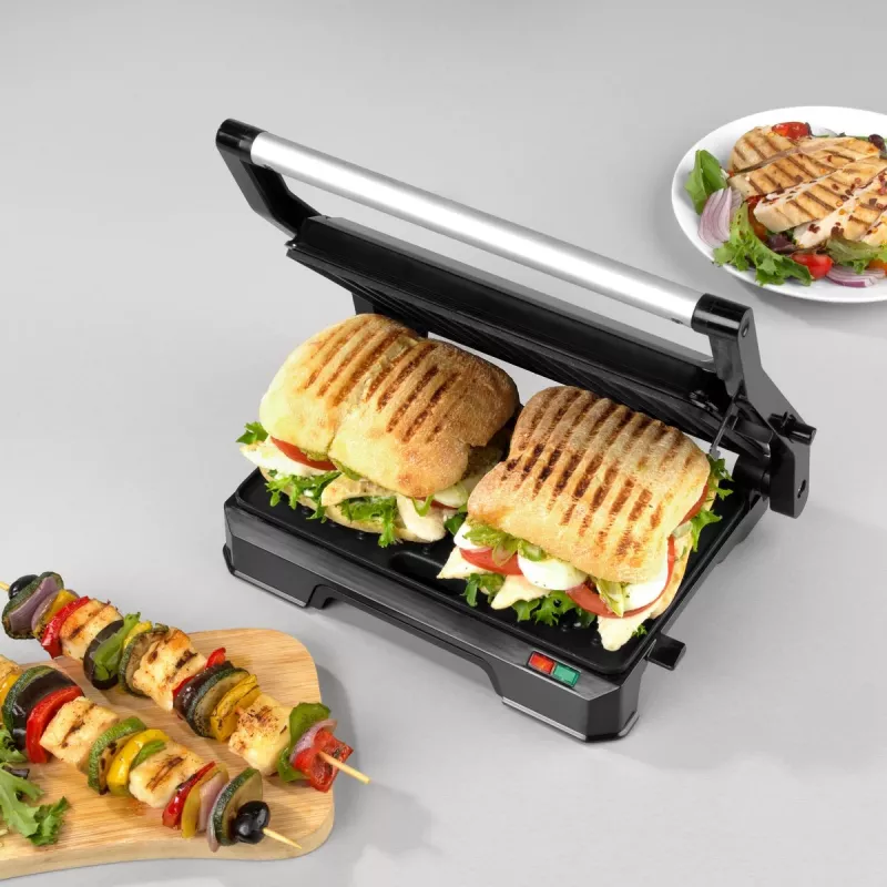 Electric 2-in-1 Health Grill Progress EK5854PVDE with non-stick plates and adjustable temperature