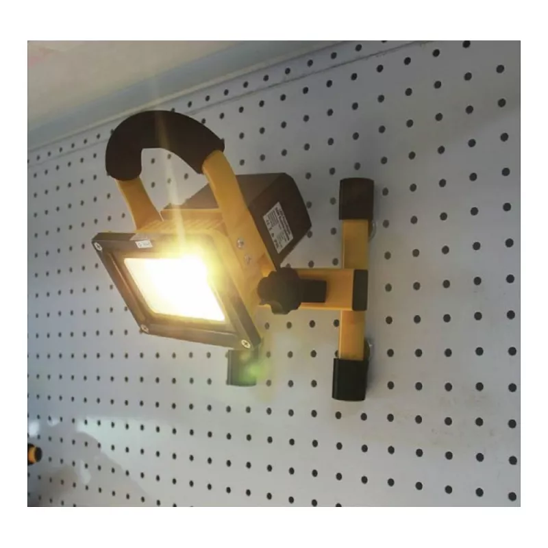 Synergy 21 LED Battery construction spotlight 10W add. magnetic feet