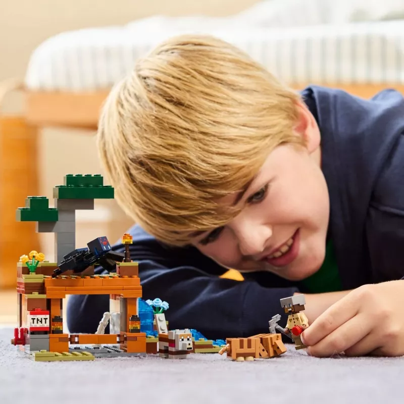 LEGO MINECRAFT 21269 The Armadillo Mine Expedition