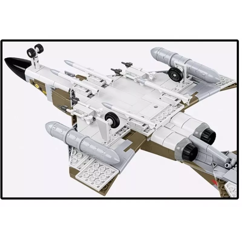 Cobi Blocks F-4M Phantom II military aircraft model, 728 pieces construction set