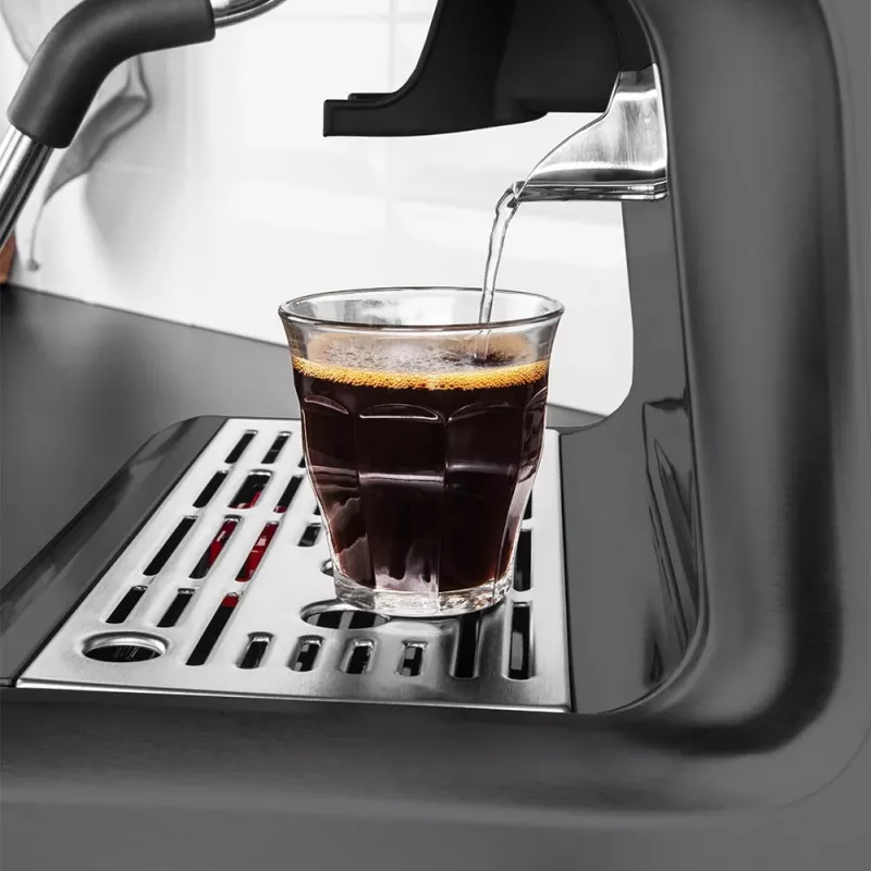 Espresso machine GASTROBACK Design Advanced Urban Duo — fully automatic, 2.8 L water tank, built-in grinder, 250 g bean hopper, 3000 W, black