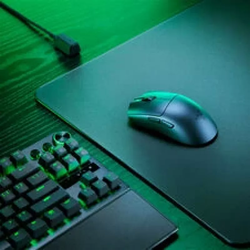 Gaming mouse and mousepad bundle Razer Viper V3 Pro + Gigantus M, black