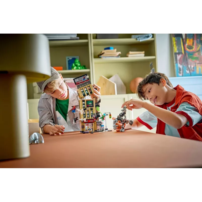 LEGO MARVEL 76342 Spider-Man vs. Mysterio: The Daily Bugle