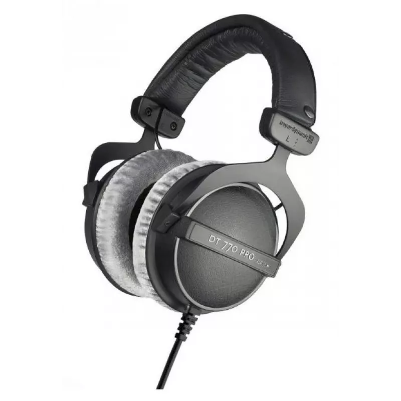 Studio headphones Beyerdynamic DT 770 PRO 80Ω — closed, circumaural, 5–35000 Hz, 96 dB, 3.5 mm, gold-plated connector