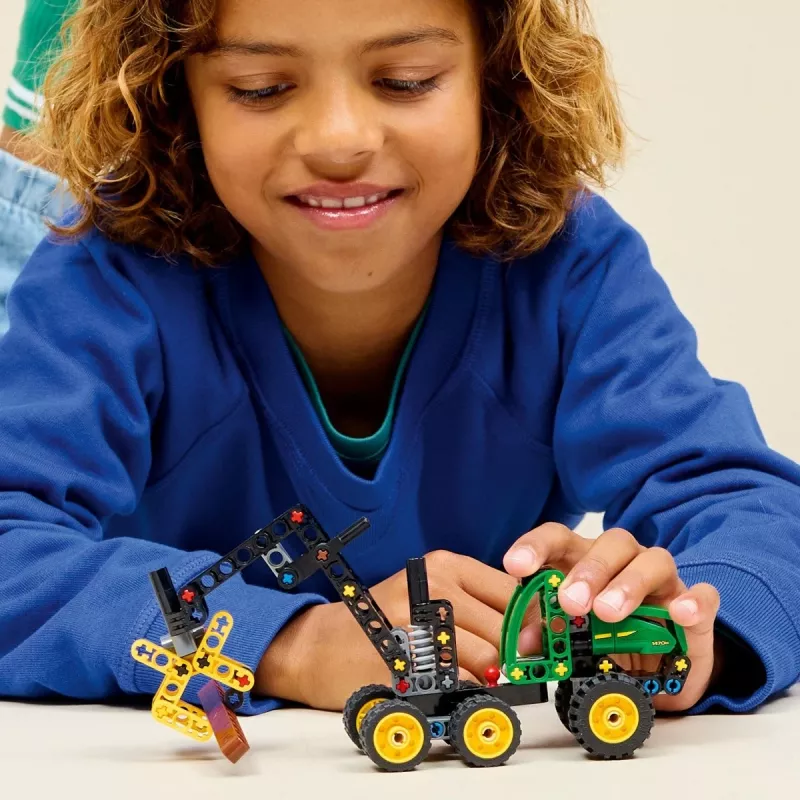 LEGO TECHNIC 42218 John Deere 1470H Wheeled Harvester