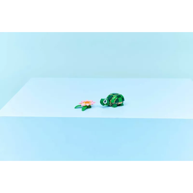 LEGO CREATOR 3 IN 1 31377 Turtle with a Water Lily Flower