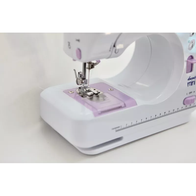 Semi-automatic sewing machine Łucznik Mini — Electric, 3 stitch patterns, 4-step buttonhole, free arm