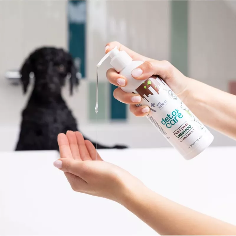 VETEXPERT Detox Care Deep Dark shampoo for dogs and cats, 250 ml
