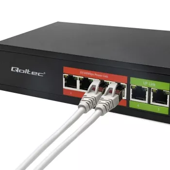 Ethernet PoE Switch QOLTEC 52289 — 4x RJ45 PoE ports, 2x RJ45 uplink, 65W power budget