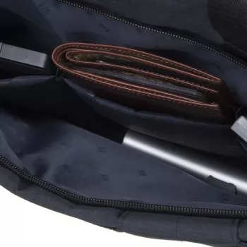 Messenger case Rivacase Biscayne 39.6 cm (15.6 inch) Black