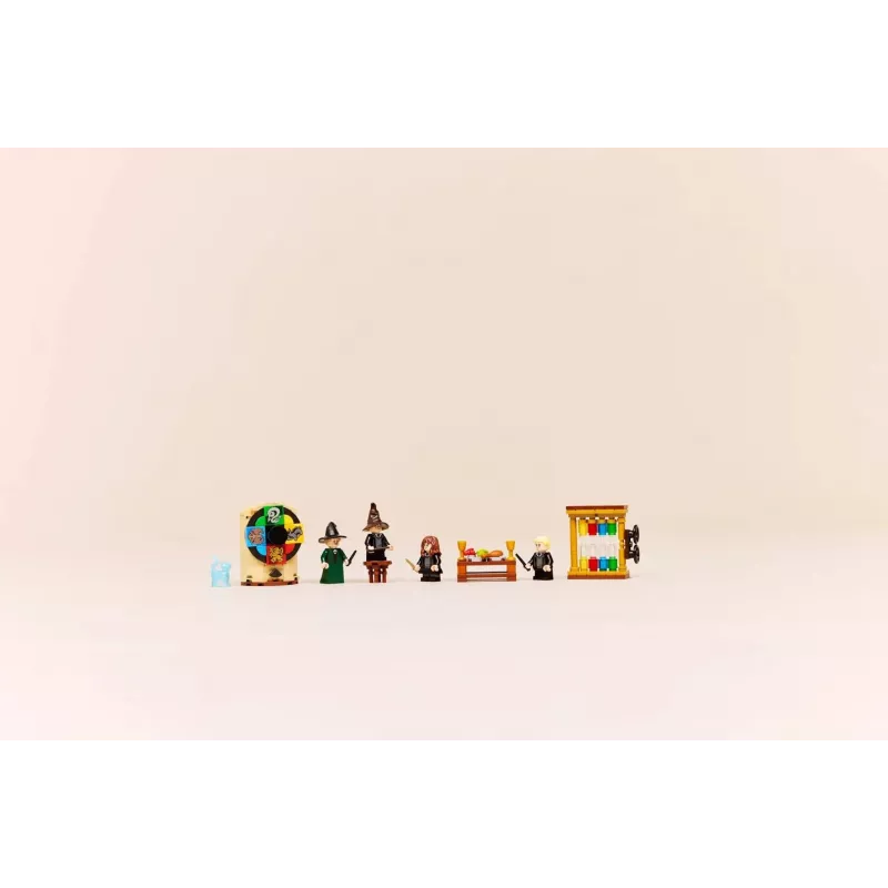 LEGO HARRY POTTER 76460 Hogwarts Castle - Sorting Hat Ceremony