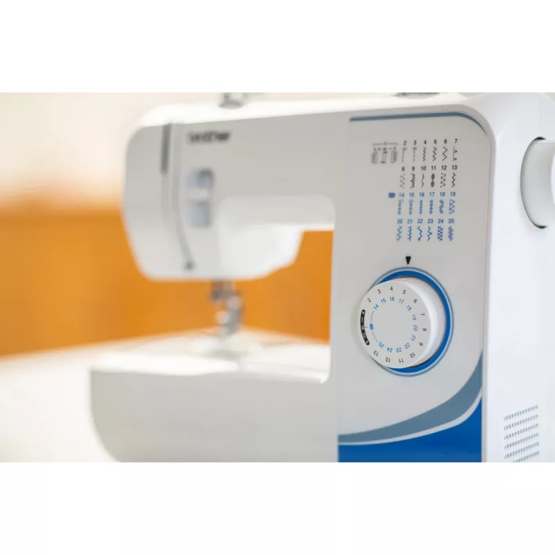 Brother RL425 sewing machine
