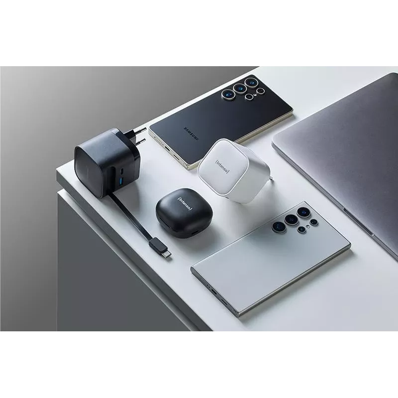 Power Adapter 1XUSB-A/1XUSB-C/BLACK 7806522 Intenso