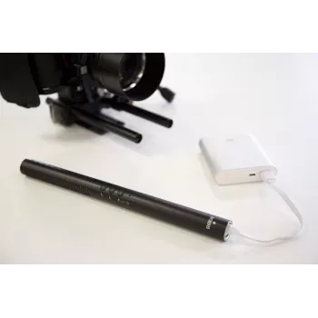 Directional digital camera microphone RØDE NTG-4+ — supercardioid, 20–20000 Hz, -32 dB, 200 Ω, mini XLR, battery-powered, 22×278 mm, 176 g, black