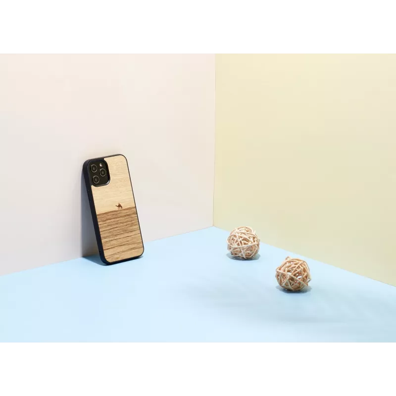 Phone case Man and Wood for iPhone 12 / 12 Pro — terra black