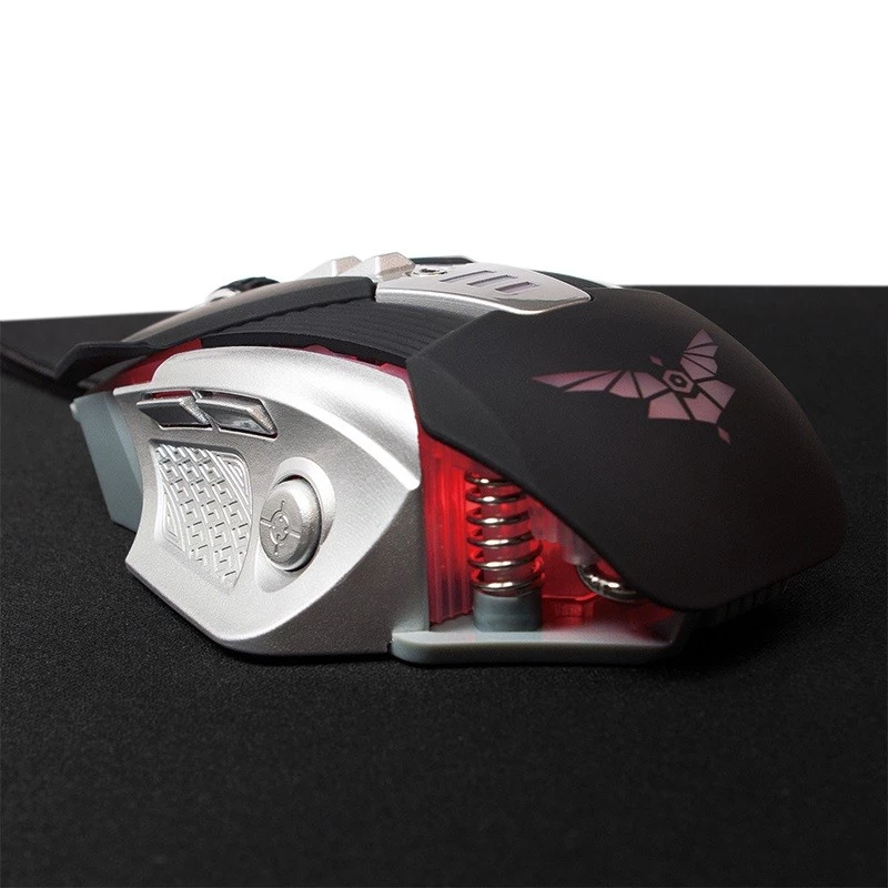 USB gaming mouse with additional weights