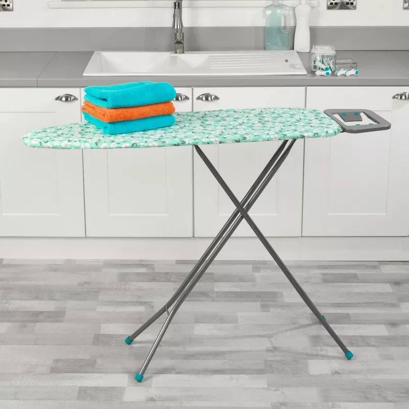 Ironing board Beldray LA023995IKATFEU7, collapsible, 110 x 33 cm
