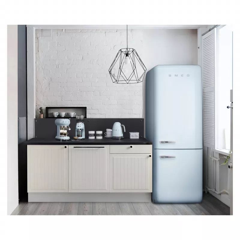 SMEG Electric Kettle 50s Style KLF04PBEU, Pastel Blue