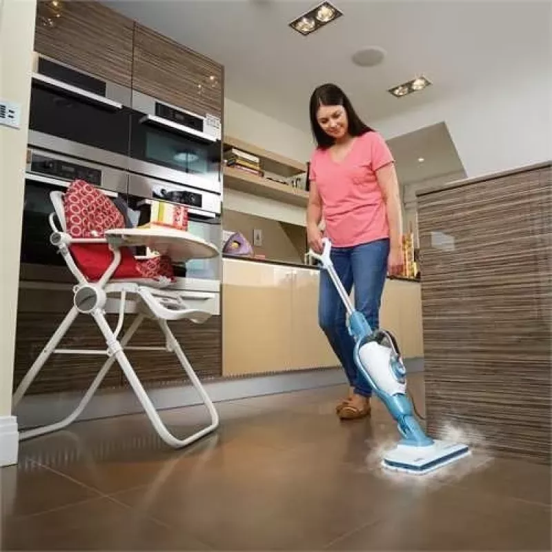 Steam mop Black & Decker FSMH1321-QS — 1300 W, 0.5 L, 20 min runtime, 6 m cord, 5 bar