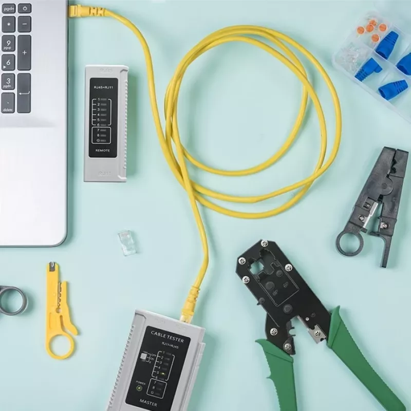 Crimping and cutting tool QOLTEC 54381 — modular connectors (network) crimper and cable cutter